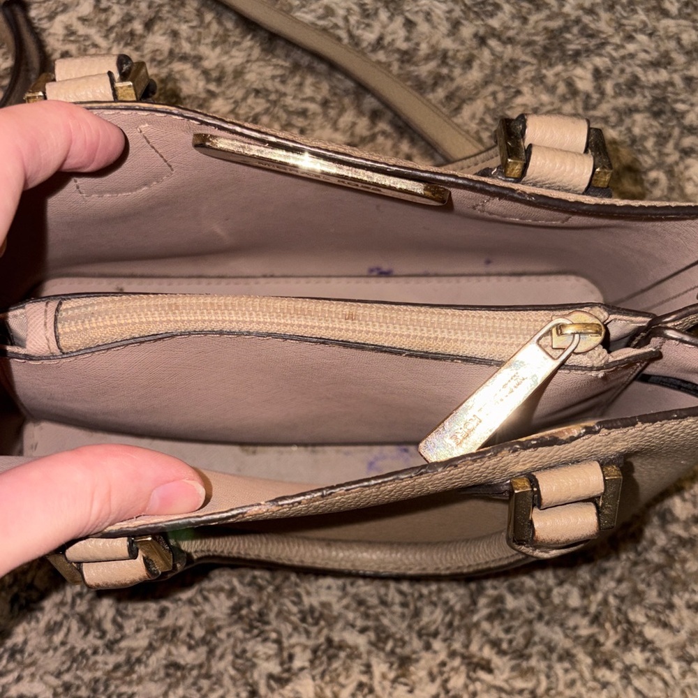 Michael Kors Beige Crossbody Bag - Picture 5 of 7
